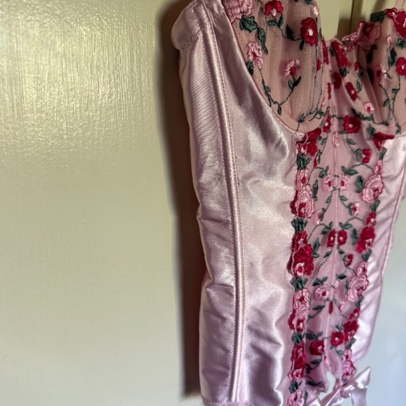 Fredrick's Of Hollywood Pink Floral Embroidered Corset Size 32 Coquette - Picture 4 of 16